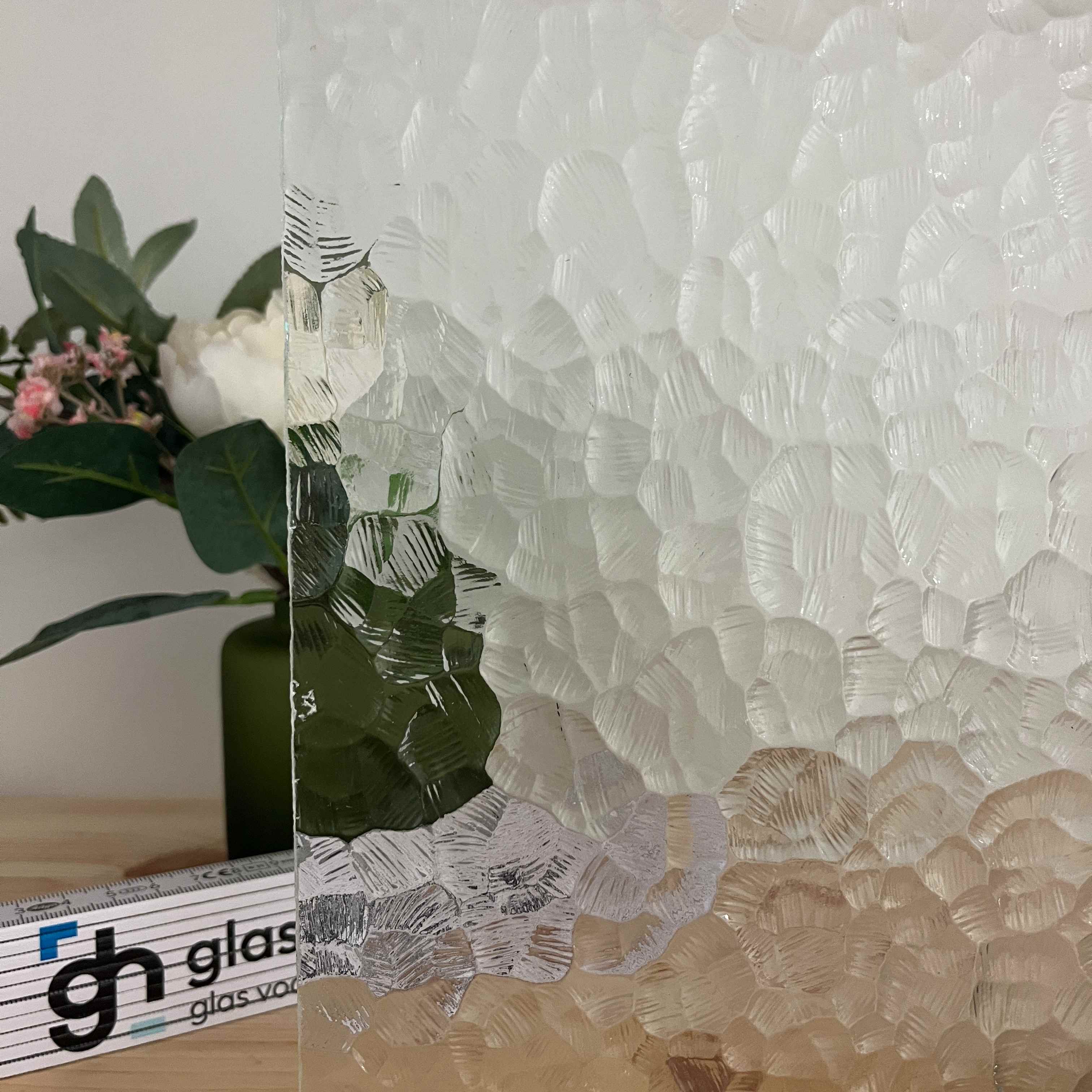1 zijde figuurglas HR++ Glas 1 zijde figuurglas HR++ Glas